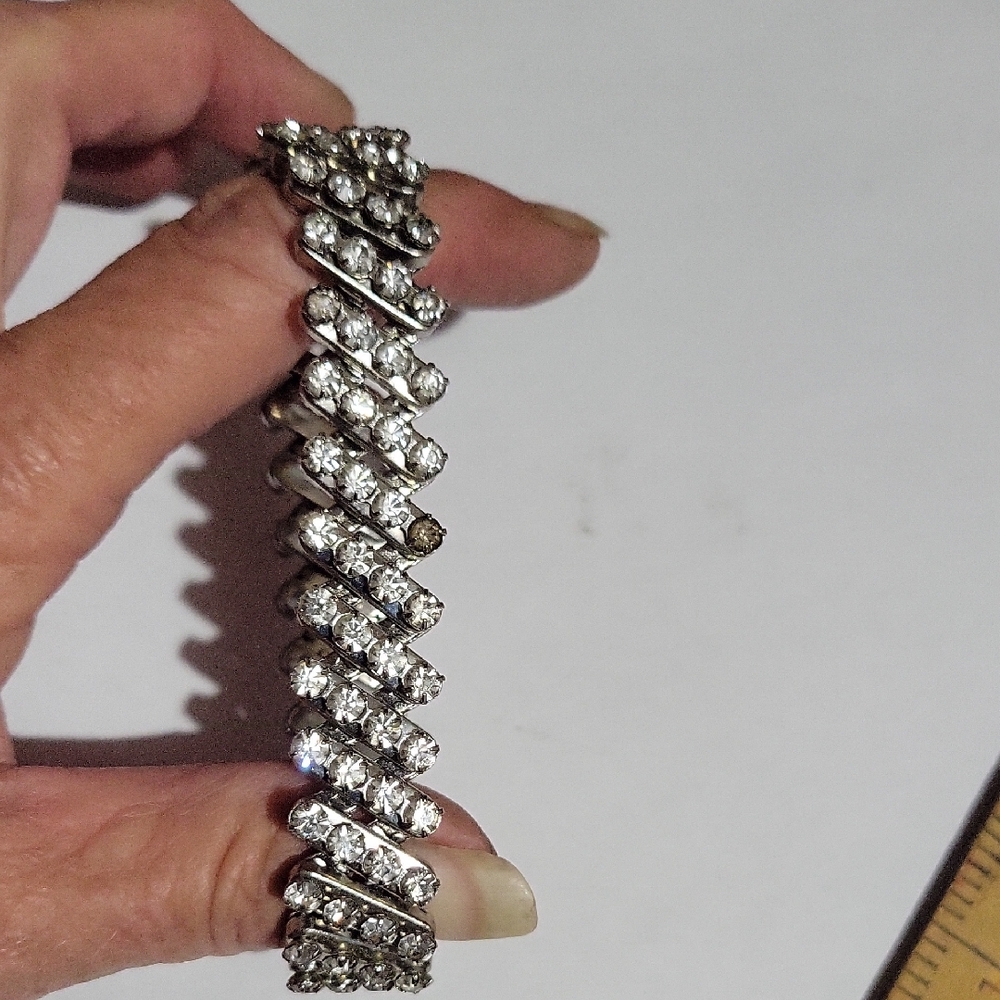 Elegant Silver Crystal Bracelet